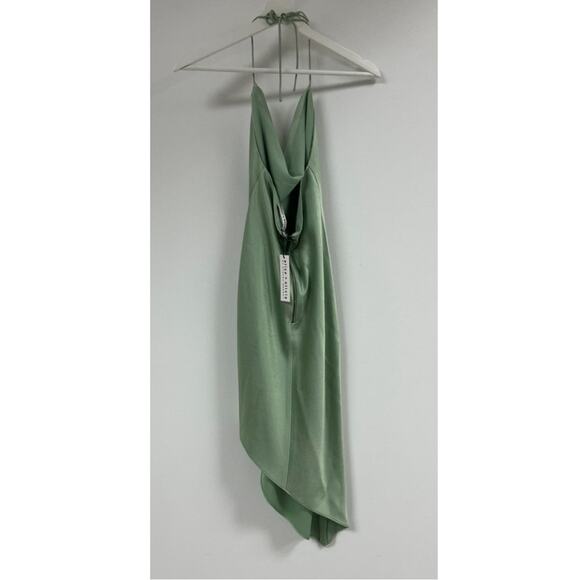 Alice + Olivia Asymmetrical Harmony Dress in Sage. - Picture 7 of 9